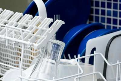 Vypočítajte spotrebu vody vašej umývačky riadu.