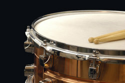 Je kunt leren drummen zonder drums.