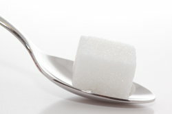 과도한 설탕 섭취는 건강에 해롭습니다.