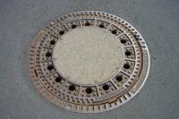 Select and install the correct manhole cover