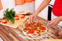 Ready-made pizza dough with a healthy topping