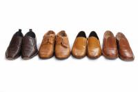 Kako odstranite mastne madeže iz usnjenih čevljev?