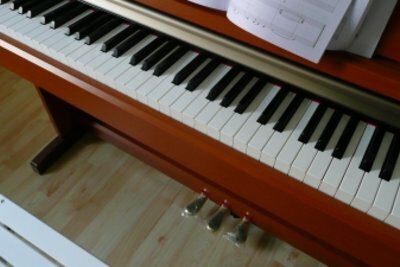 Popsanger - kan også komponeres på piano