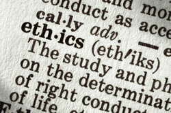 Lo que es la ética del discurso también se discute en la ética del discurso.
