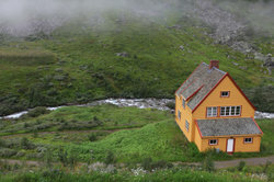ノルウェーで庭の家を購入する方法はたくさんあります。