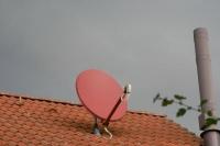 Increase the signal strength of the satellite system