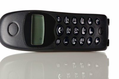 Sopivan SIM -kortin avulla voit soittaa puheluita myös matkapuhelimellasi Yhdysvaltojen matkan aikana.