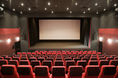 Киното е идеалното място да се опознаете по -добре на първа среща.