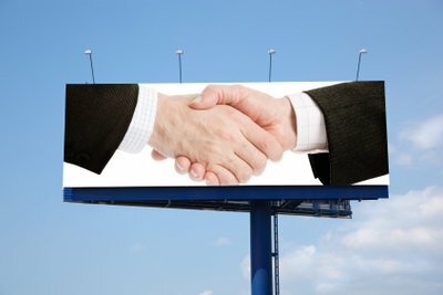 Employment contract possible with a handshake - no time limit.