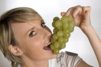 Виноград: избегайте метеоризма после еды.