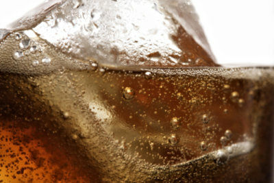 С Coca Cola можете да приготвите вкусни коктейли.