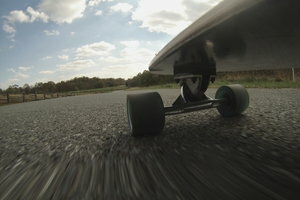 The longboard - the big brother of the skateboard