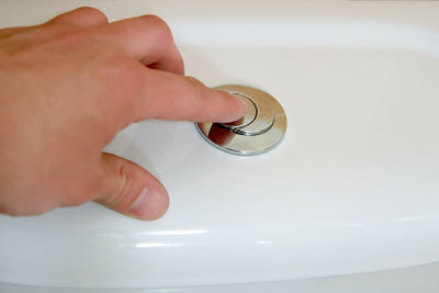 Apele de toaletă au un potențial mare de a economisi apă.