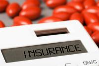 Brez zdravstvenega zavarovanja: doplačilo ob zakonskem zdravstvenem zavarovanju ob sprejemu?