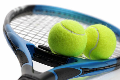 Dampers can reduce vibrations in the tennis racket. 