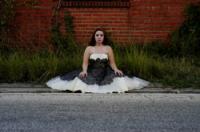 Sew a tulle skirt in a gothic look