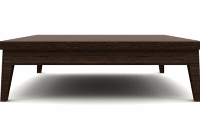 Maak meubels van hout.