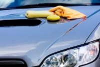 Érintse meg az autó festési sérüléseit