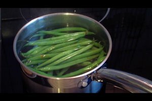 豆の準備 - ベーコンビーンズのレシピ