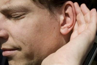 Глухота може бути дуже стресовою.
