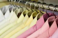 Kaip išsirinkti tinkamą marškinių spalvą savo aprangai