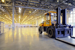 In qualità di addetto al magazzino o specialista in logistica di magazzino, non dovresti aver paura delle macchine di grandi dimensioni.