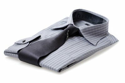 Stap over op strijkvrije overhemden, met de juiste verzorging bespaart u veel tijd.