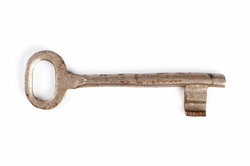 Keys are always handed over at the start of the contract.