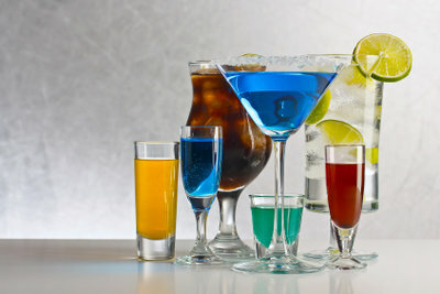 Cocktail -resepteistä löytyy usein merkintä cl.