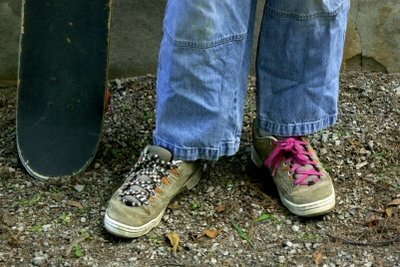 Nešvarius drobės batus taip pat galima išvalyti dar kartą.