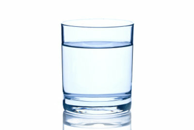 The use of water helps against acute tiredness.