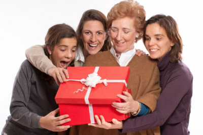 This is how you can make older women happy for Christmas.