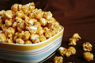 Homemade popcorn is delicious.