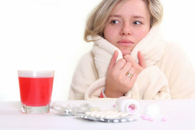 Infuzije vitamina C pomagajo pri trdovratnem prehladu.
