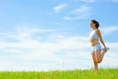 O exercício diário é a ferramenta número um para quem tem problemas com movimentos intestinais. 