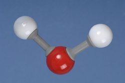 Primer je molekula vodika. 