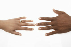 Обичај венчаног прстена постоји више од 4800 година. 