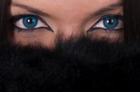 Bruna kontaktlinser för blå ögon