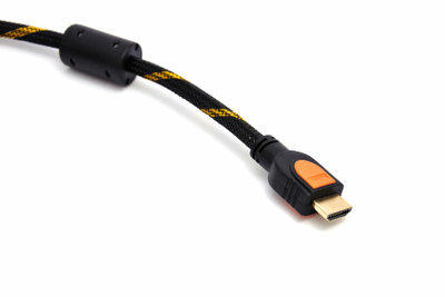 HDMI кабелите могат да бъдат включени в DVI порт с адаптер.