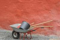 Adjust the air pressure on a wheelbarrow