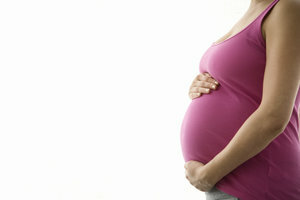 As a rule, weight gain only occurs as the pregnancy progresses.