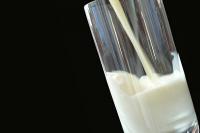 Melk: bestem tettheten med et hydrometer