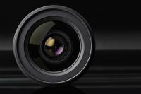 Gunakan lensa dengan panjang fokus 18-55 mm dengan benar
