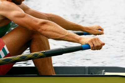 Z veslanjem lahko nežno in učinkovito trenirate mišice.