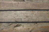 Как да поставите замазка върху таван от дървена греда